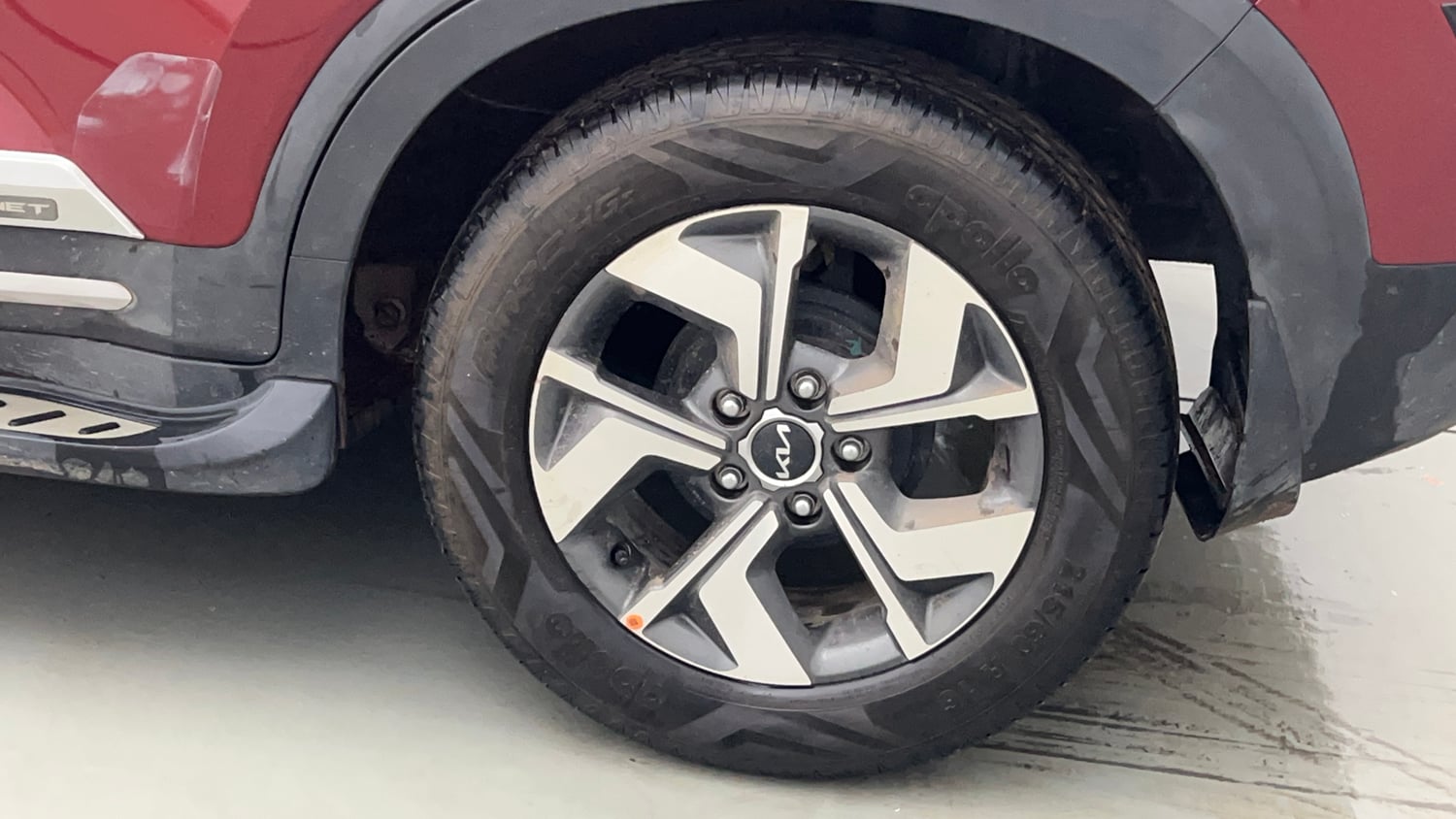Used 2023 Kia Sonet HTX 1.0 DCT Petrol Automatic tyres LEFT REAR TYRE RIM VIEW