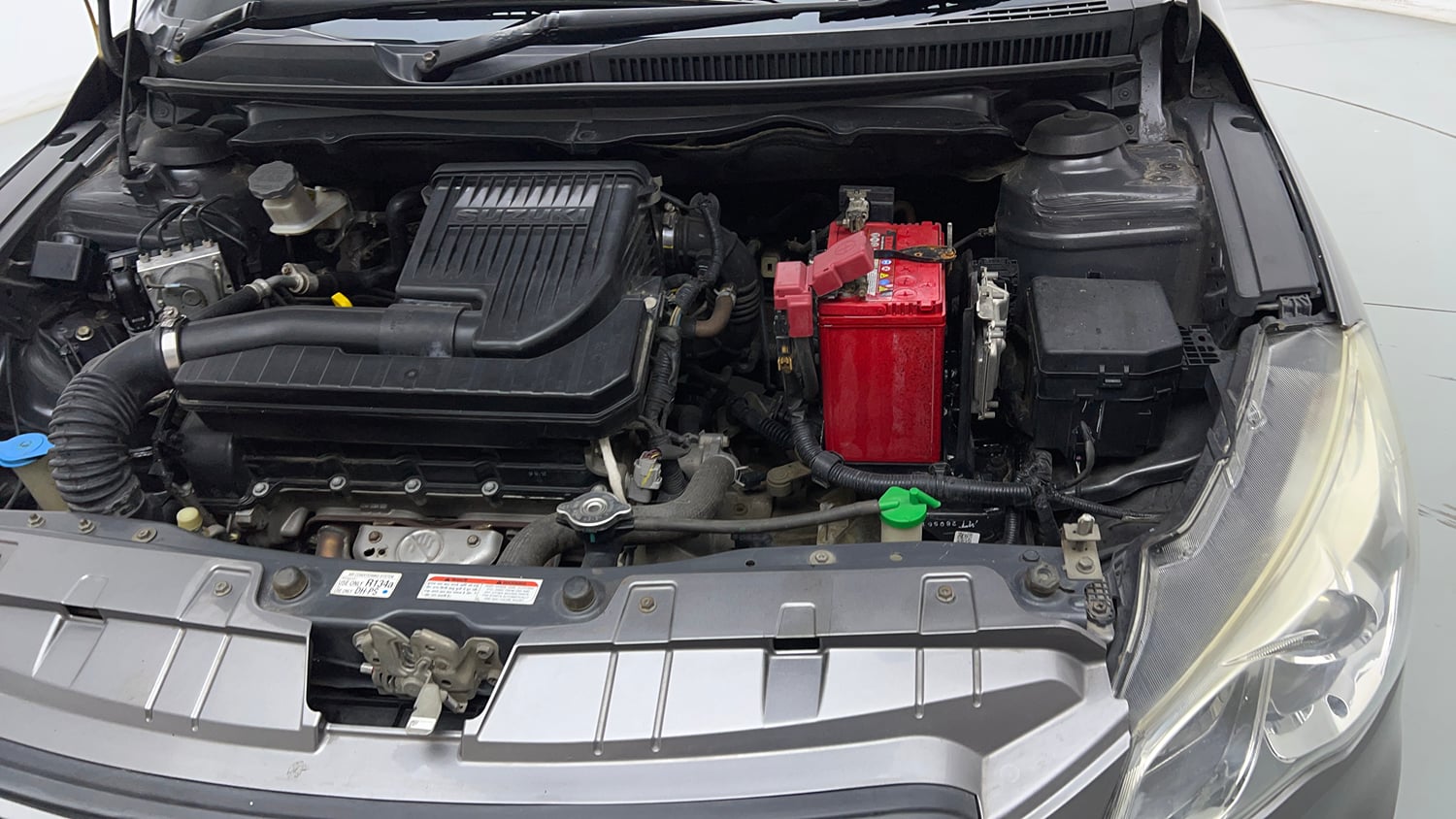 Used 2017 Maruti Suzuki Ciaz Zeta 1.4 MT Petrol Manual engine ENGINE LEFT SIDE VIEW