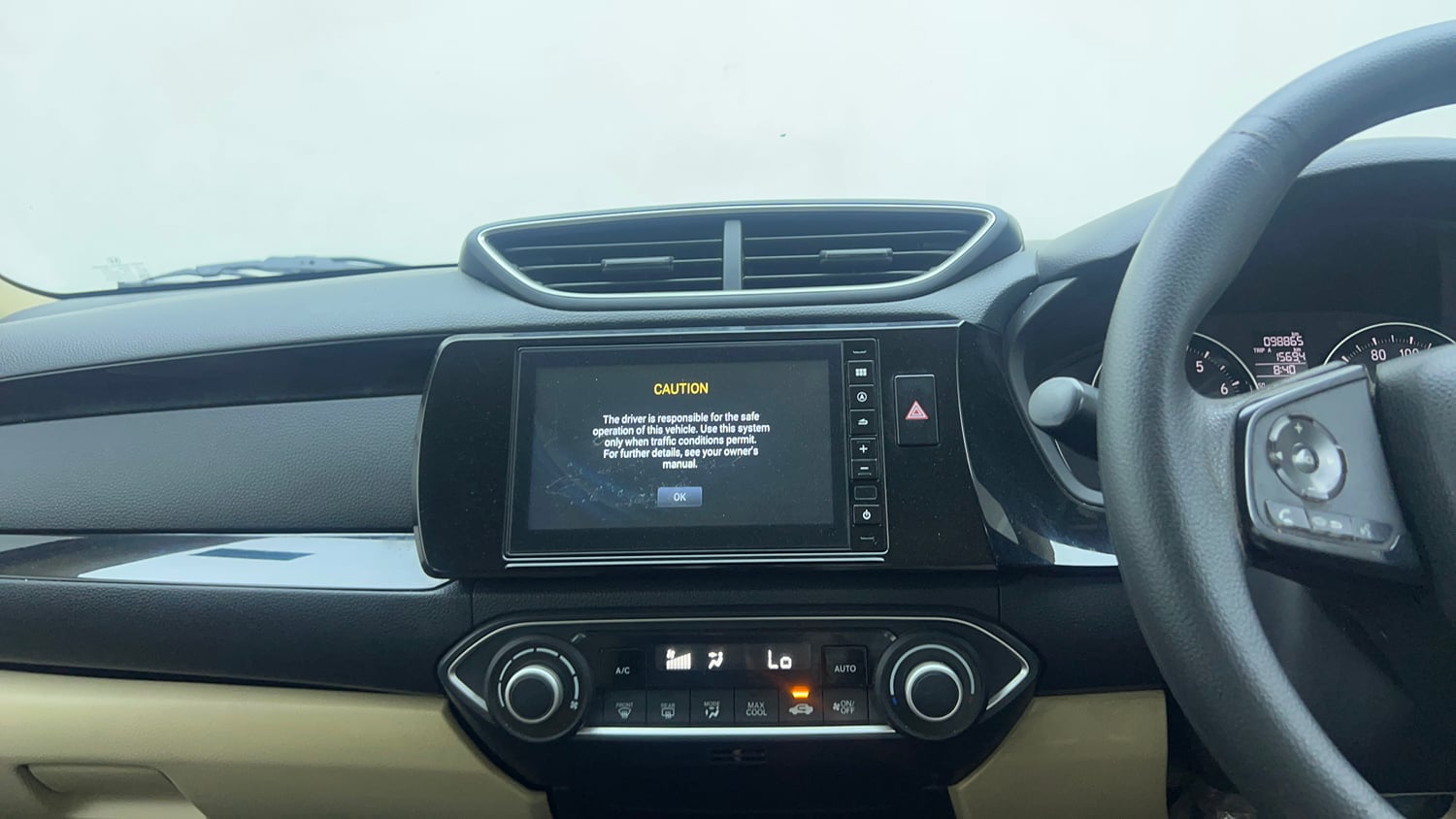 Used 2018 Honda Amaze 1.2 VX MT Petrol Petrol Manual top_features Integrated (in-dash) music system