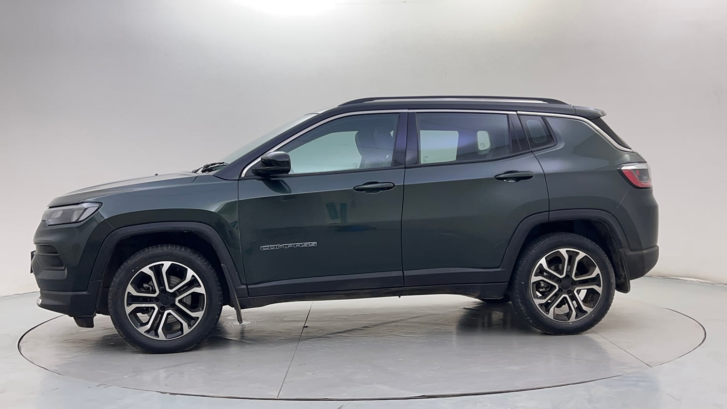 Used 2023 Jeep Compass Limited (O) 2.0 Diesel Diesel Manual exterior LEFT SIDE VIEW