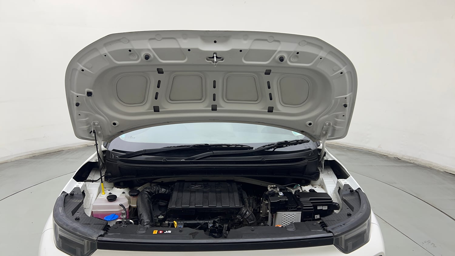 Used 2025 Hyundai Exter S 1.2 MT Petrol Manual engine ENGINE & BONNET OPEN FRONT VIEW