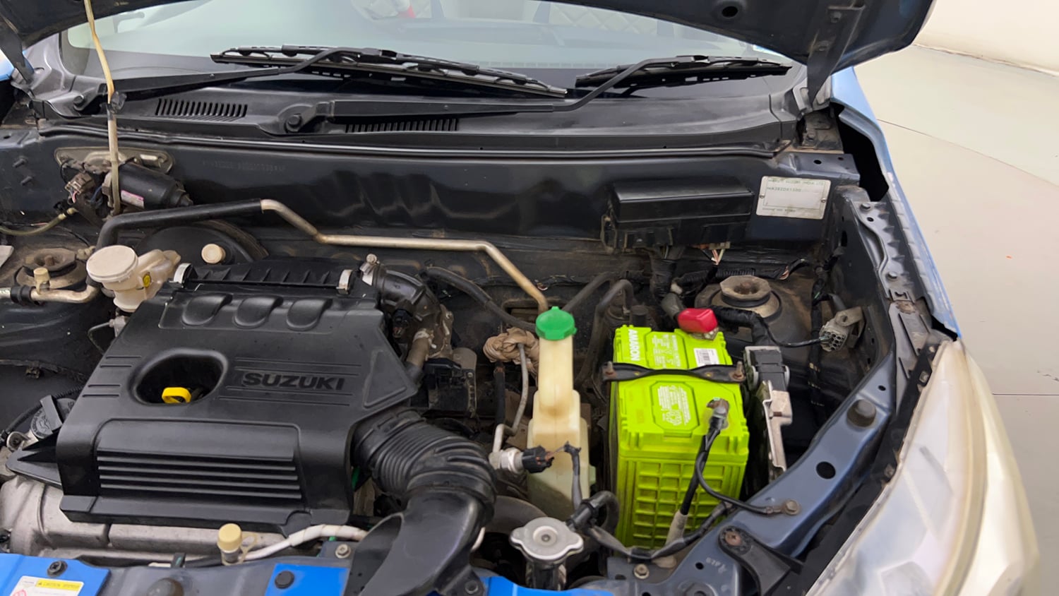 Used 2015 Maruti Suzuki Alto K10 VXi AMT Petrol Automatic engine ENGINE LEFT SIDE HINGE & APRON VIEW