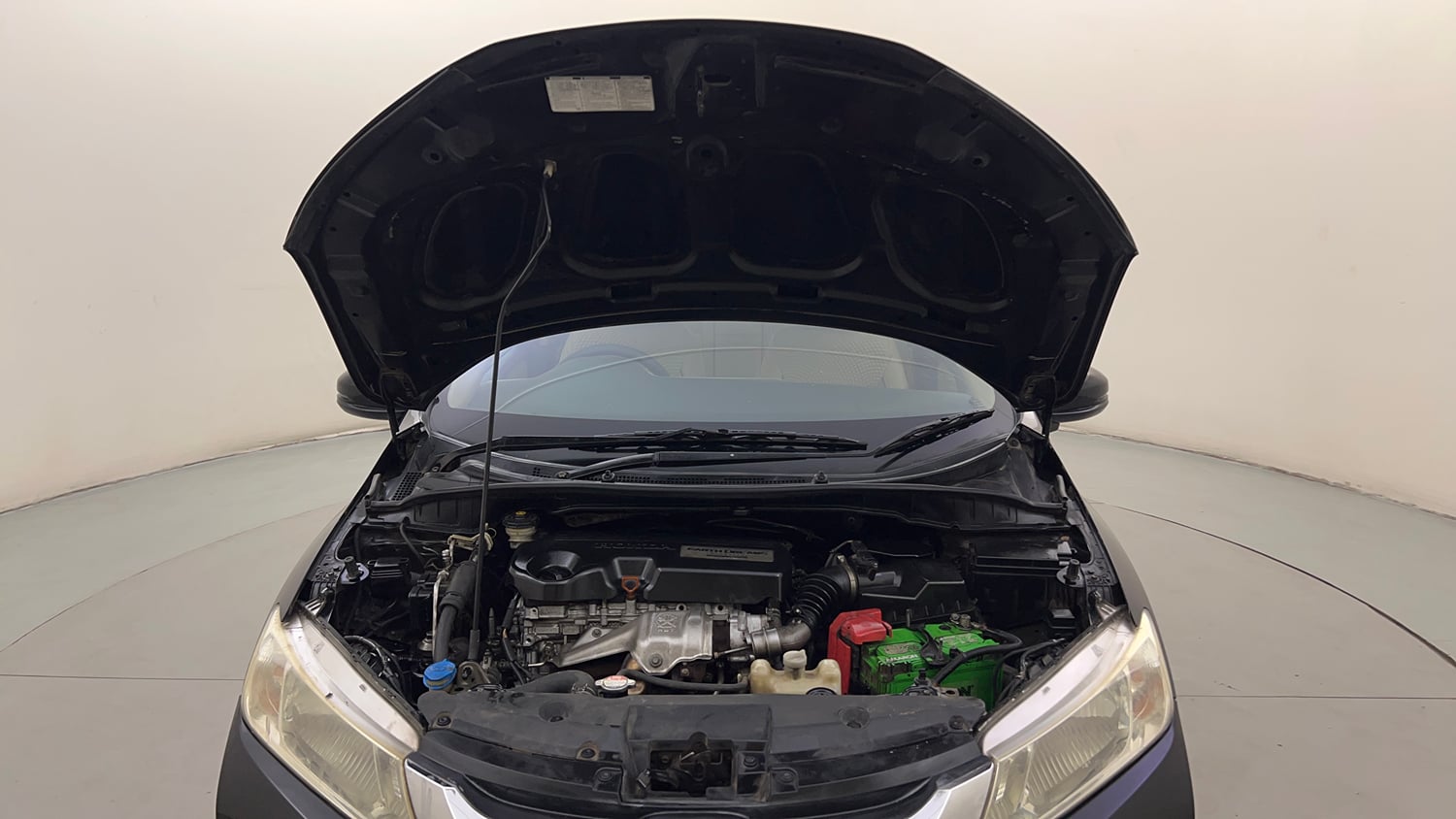 Used 2014 Honda City SV Diesel Diesel Manual engine ENGINE & BONNET OPEN FRONT VIEW