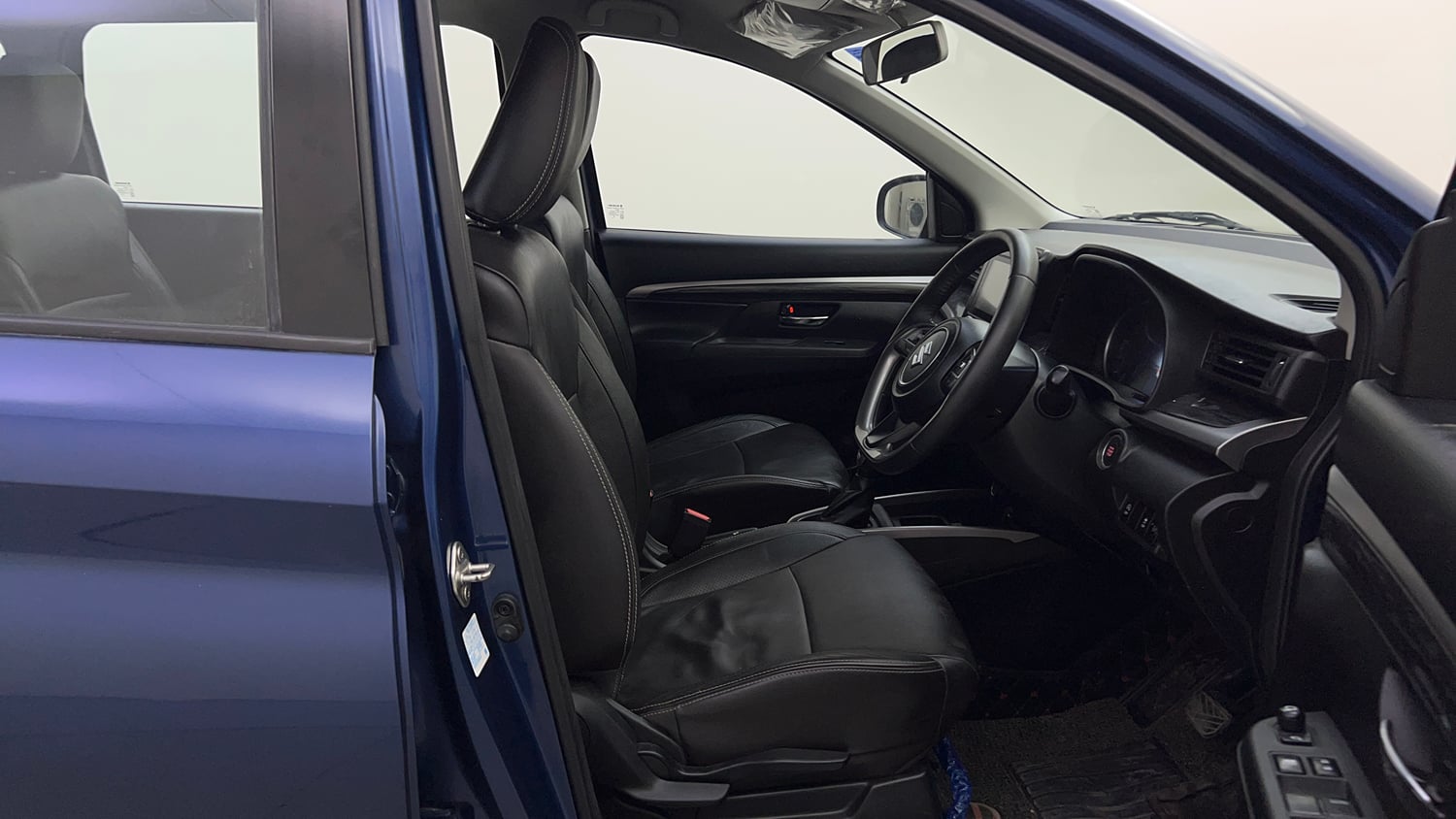 Used 2020 Maruti Suzuki XL6 Alpha AT Petrol Petrol Automatic interior RIGHT SIDE FRONT DOOR CABIN VIEW