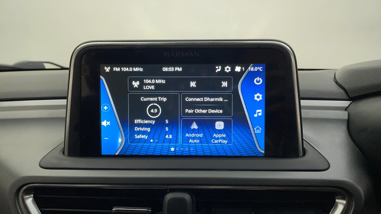 Used 2023 Tata Altroz XZA Petrol Petrol Automatic top_features Integrated (in-dash) music system