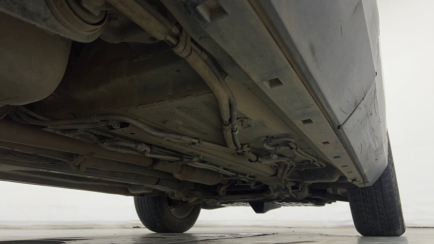 Used 2022 Tata Safari XTA Plus Diesel Automatic extra REAR RIGHT UNDERBODY VIEW