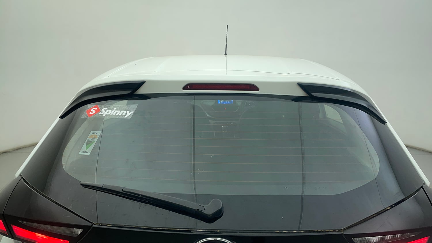 Used 2023 Tata Altroz XZA Petrol Petrol Automatic exterior BACK WINDSHIELD VIEW