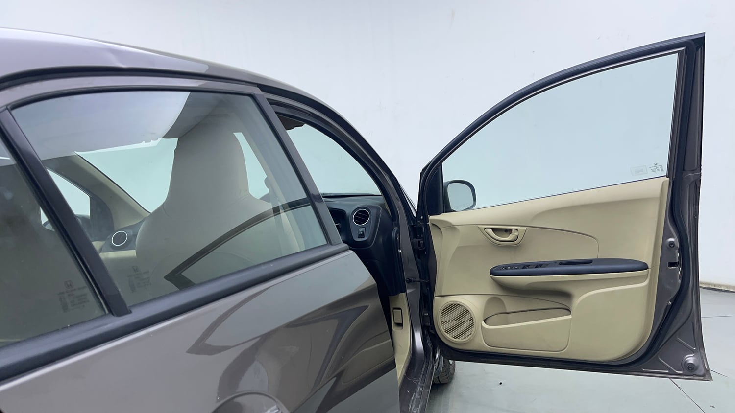 Used 2014 Honda Amaze 1.2 S i-VTEC Petrol Manual interior RIGHT FRONT DOOR OPEN VIEW