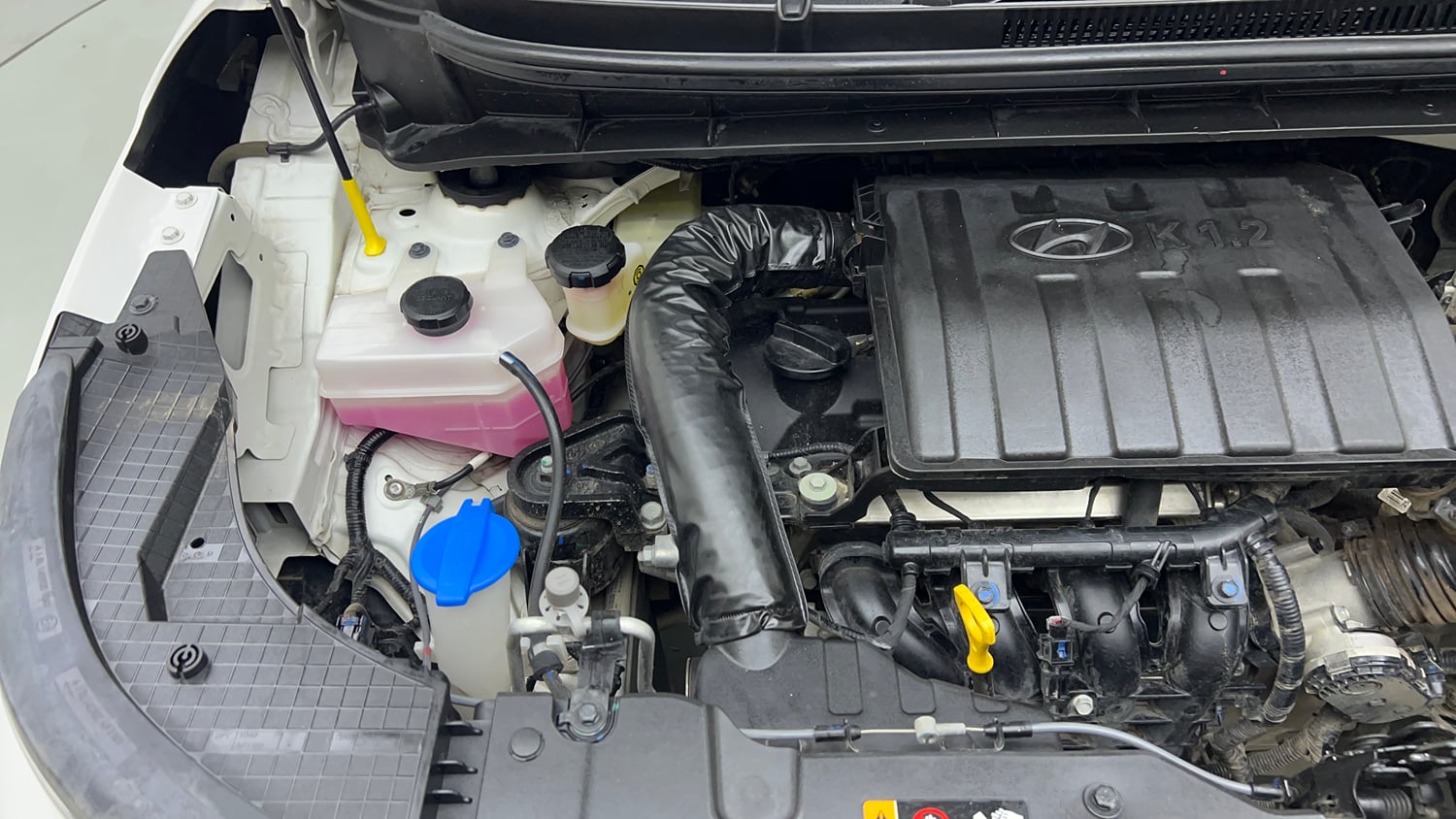 Used 2025 Hyundai Exter S 1.2 MT Petrol Manual engine ENGINE RIGHT SIDE VIEW