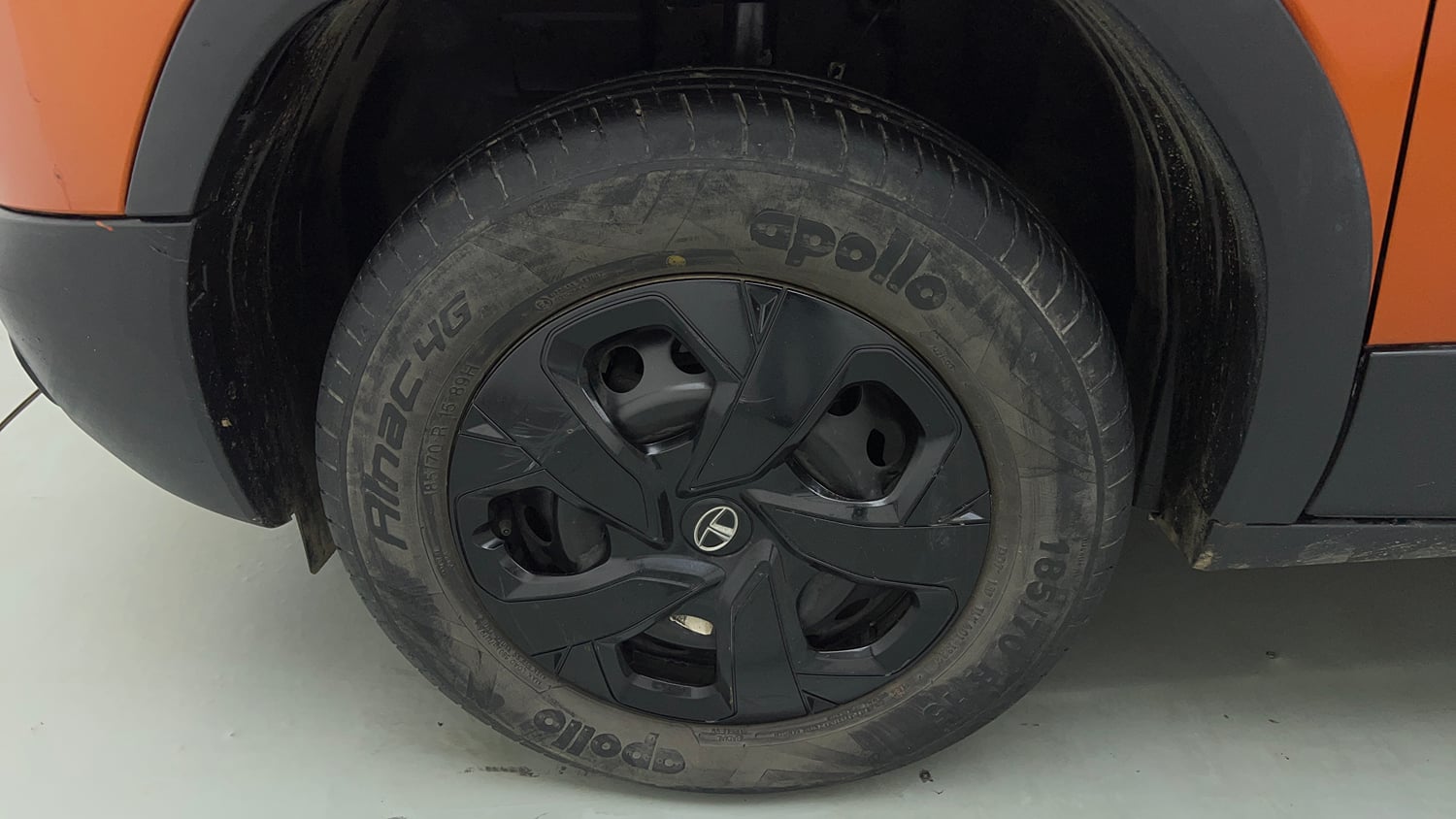 Used 2022 Tata Punch Adventure MT Petrol Manual tyres LEFT FRONT TYRE RIM VIEW
