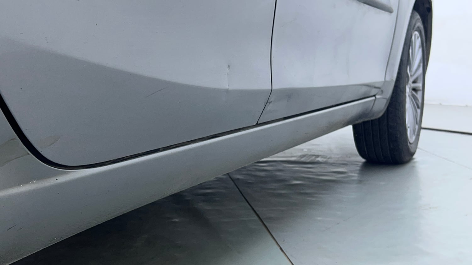 Used 2016 Maruti Suzuki Ciaz ZXI+ AT Petrol Automatic dents MINOR DENT