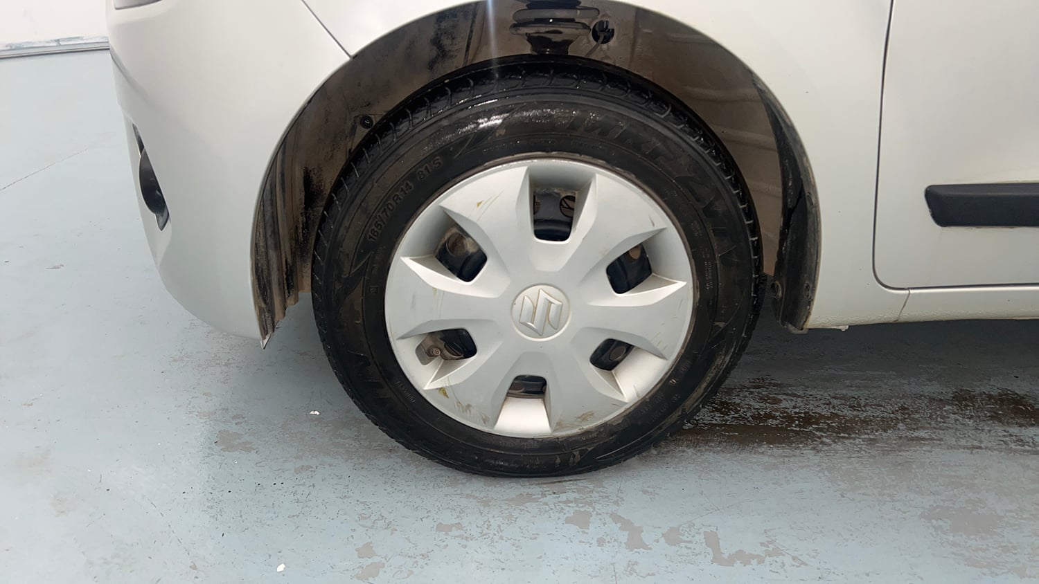 Used 2021 Maruti Suzuki Wagon R 1.0 VXi 1.0 Petrol Manual tyres LEFT FRONT TYRE RIM VIEW