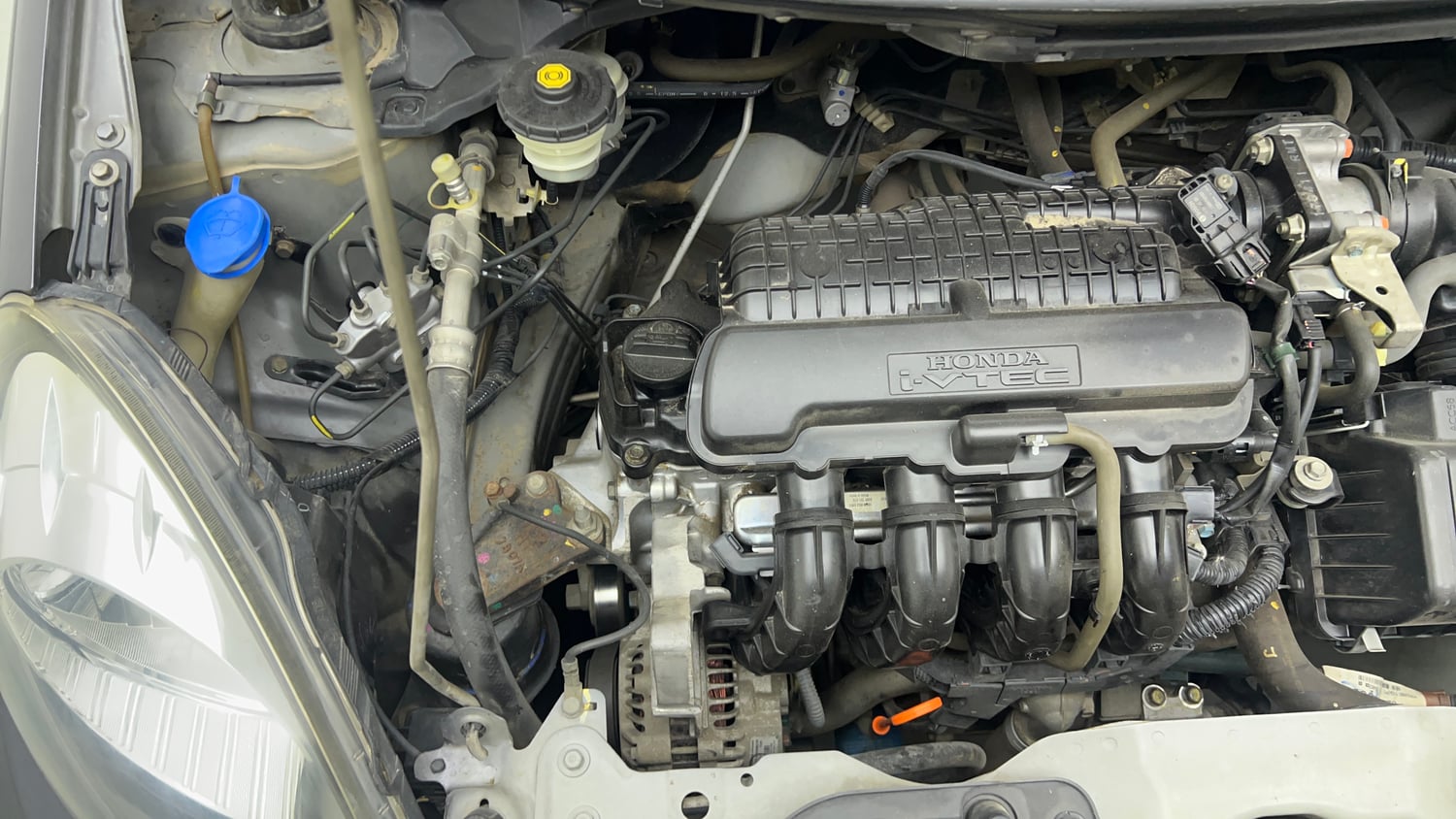 Used 2017 Honda Amaze 1.2 S i-VTEC Petrol Manual engine ENGINE RIGHT SIDE VIEW