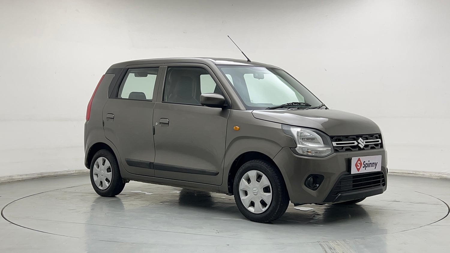 Used 2022 Maruti Suzuki Wagon R VXI 1.0 Petrol Manual exterior RIGHT FRONT CORNER VIEW