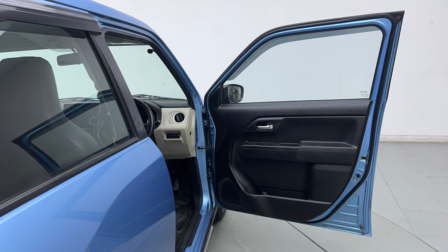 Used 2020 Maruti Suzuki Wagon R ZXi 1.2 Petrol Manual interior RIGHT FRONT DOOR OPEN VIEW