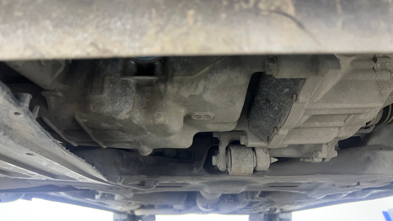 Used 2014 Honda Amaze 1.2 S i-VTEC CNG (Outside Fitted) Cng Manual extra FRONT LEFT UNDERBODY VIEW