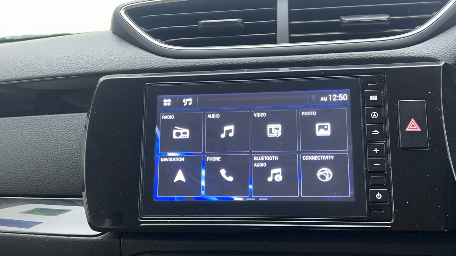 Used 2019 Honda Amaze 1.2 VX CVT Petrol Petrol Automatic top_features Touch screen infotainment system