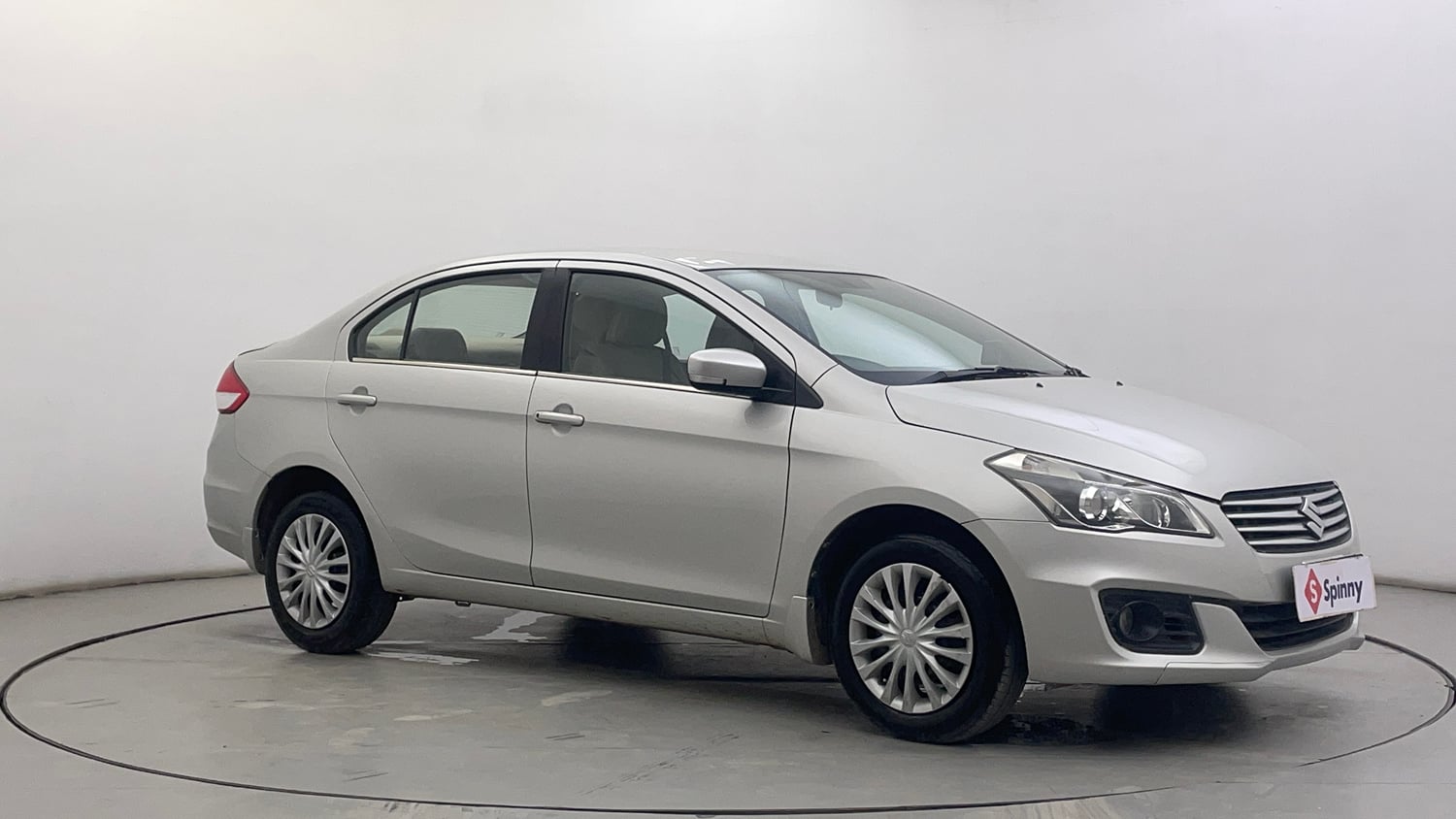 Used 2018 Maruti Suzuki Ciaz Delta 1.4 AT Petrol Automatic exterior RIGHT FRONT CORNER VIEW