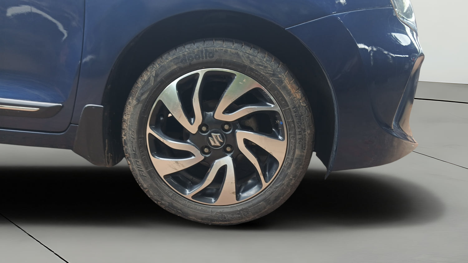 Used 2020 Maruti Suzuki Baleno Zeta Petrol Manual tyres RIGHT FRONT TYRE RIM VIEW