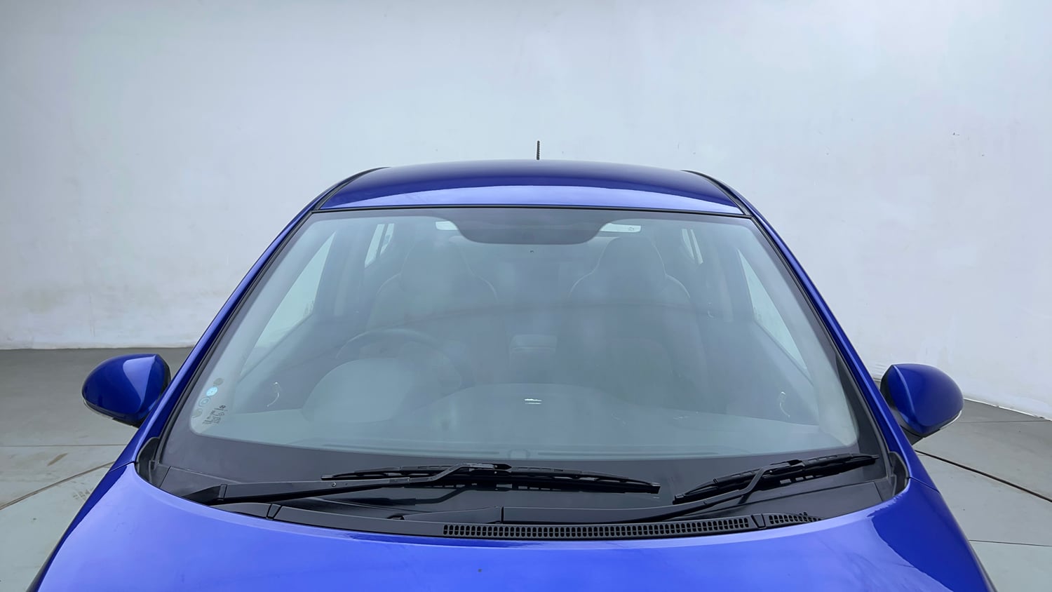 Used 2015 Hyundai Xcent S 1.2 (O) Petrol Manual exterior FRONT WINDSHIELD VIEW