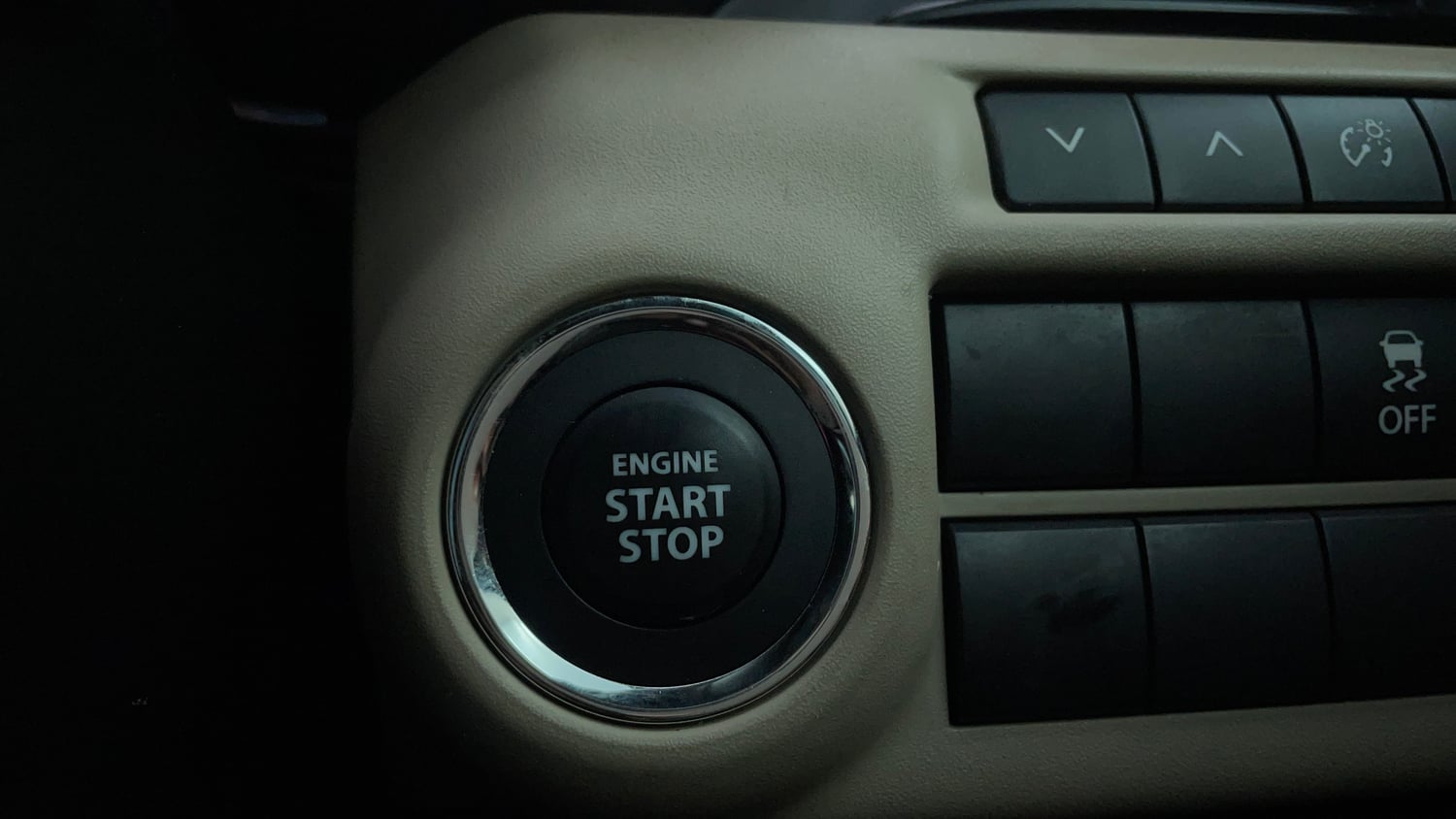 Used 2025 Toyota Glanza V AMT Petrol Automatic top_features Keyless start