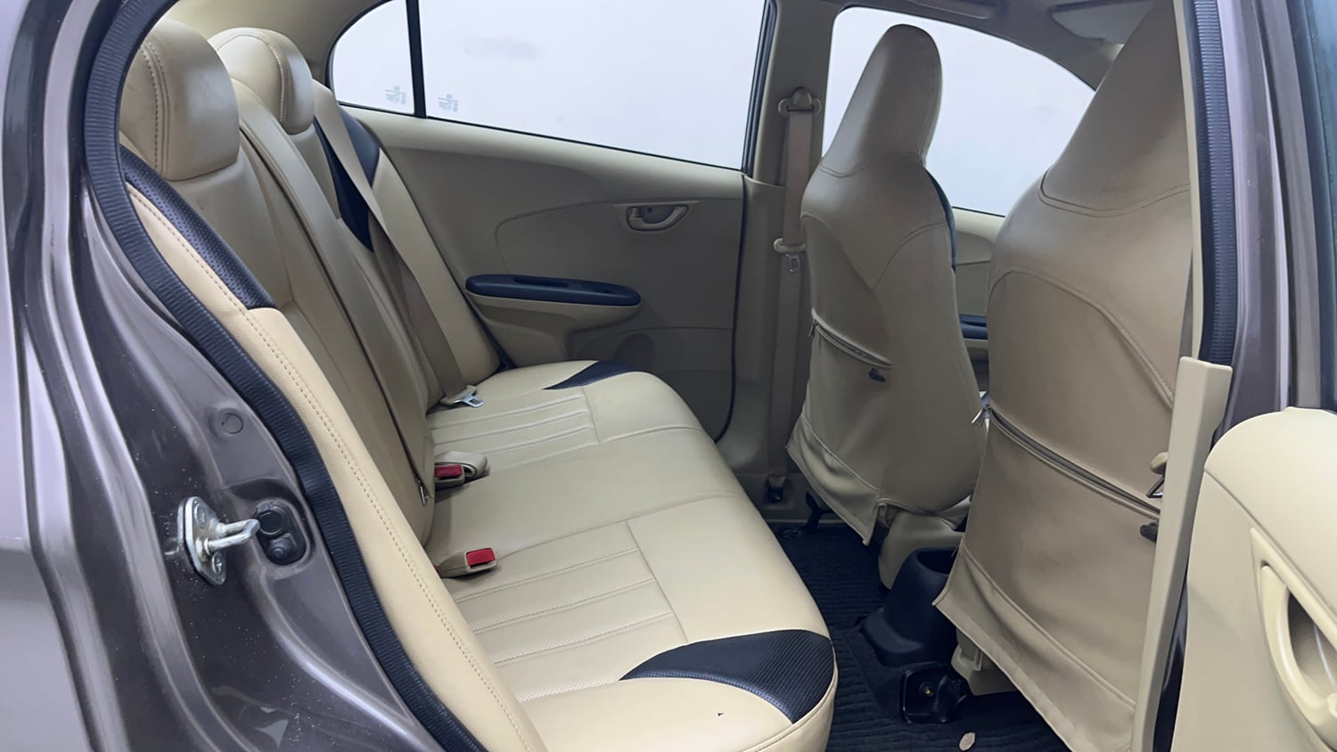 Used 2014 Honda Amaze 1.2 S i-VTEC Petrol Manual interior RIGHT SIDE REAR DOOR CABIN VIEW