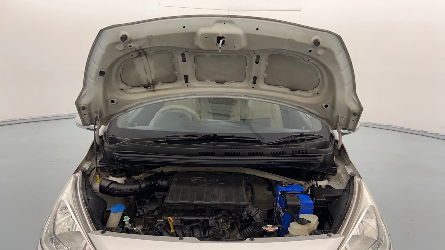Used 2016 Hyundai Grand i10 Sportz 1.2 Kappa VTVT Petrol Manual engine ENGINE & BONNET OPEN FRONT VIEW