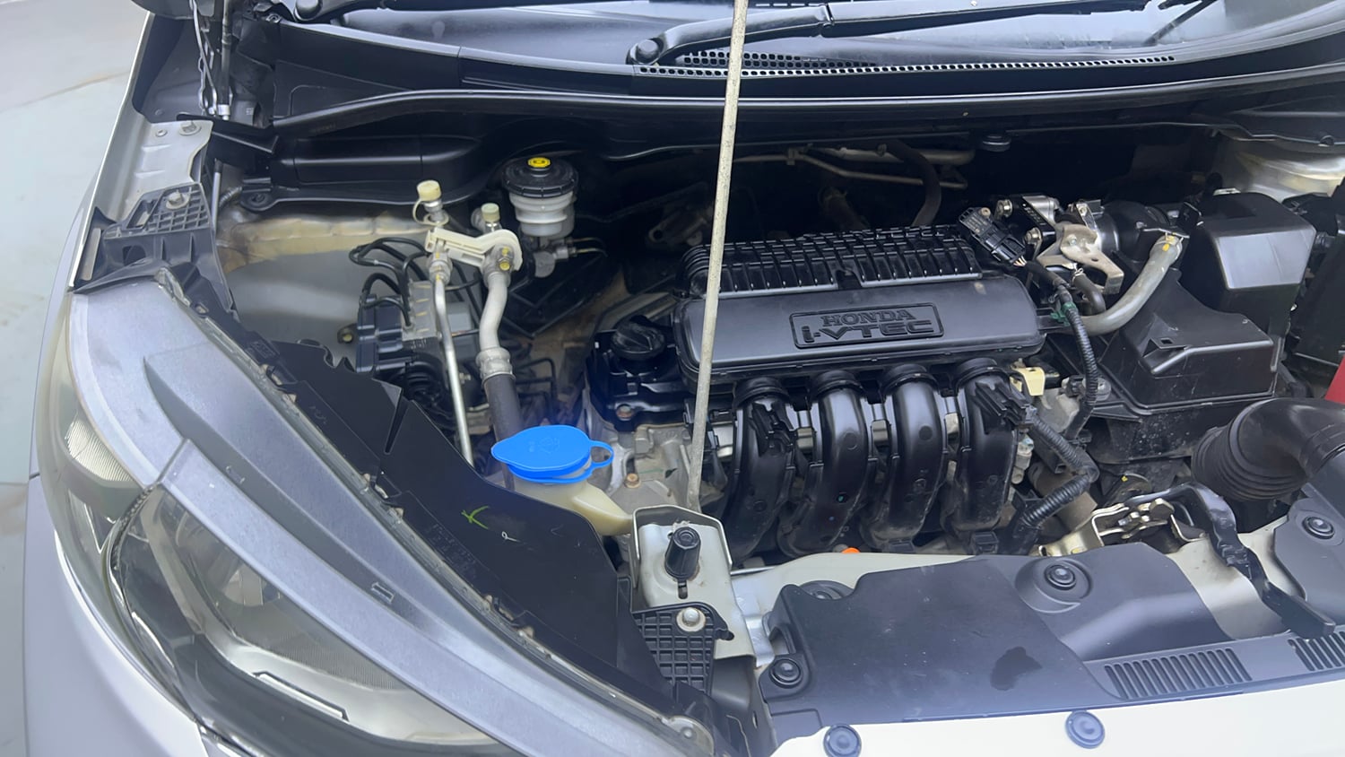 Used 2017 Honda WR-V VX MT Petrol Petrol Manual engine ENGINE RIGHT SIDE VIEW
