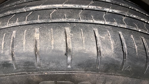 Used 2023 Maruti Suzuki Baleno Alpha AGS Petrol Automatic tyres RIGHT FRONT TYRE TREAD VIEW