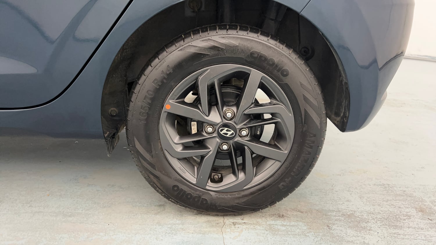 Used 2021 Hyundai Grand i10 Nios Sportz AMT 1.2 Kappa VTVT Petrol Automatic tyres LEFT REAR TYRE RIM VIEW