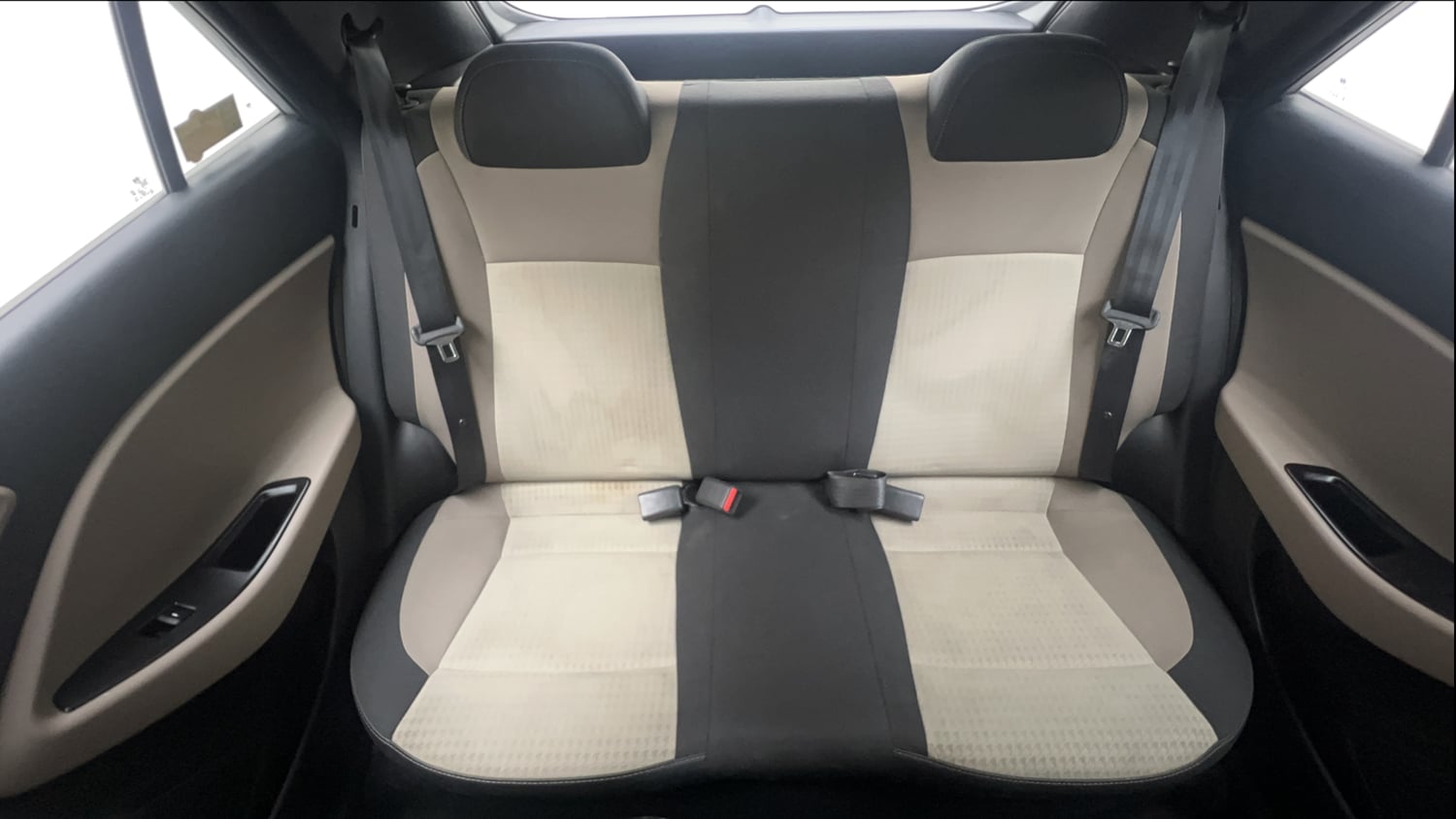 Used 2018 Hyundai Elite i20 Asta 1.2 AT Petrol Automatic interior REAR SEAT CONDITION VIEW