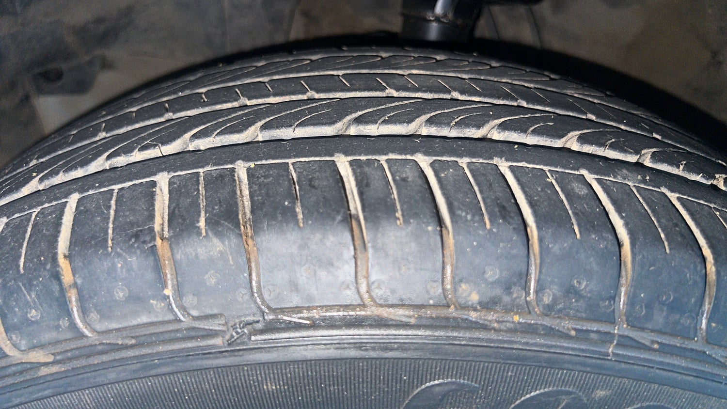 Used 2017 Honda WR-V VX MT Petrol Petrol Manual tyres LEFT FRONT TYRE TREAD VIEW