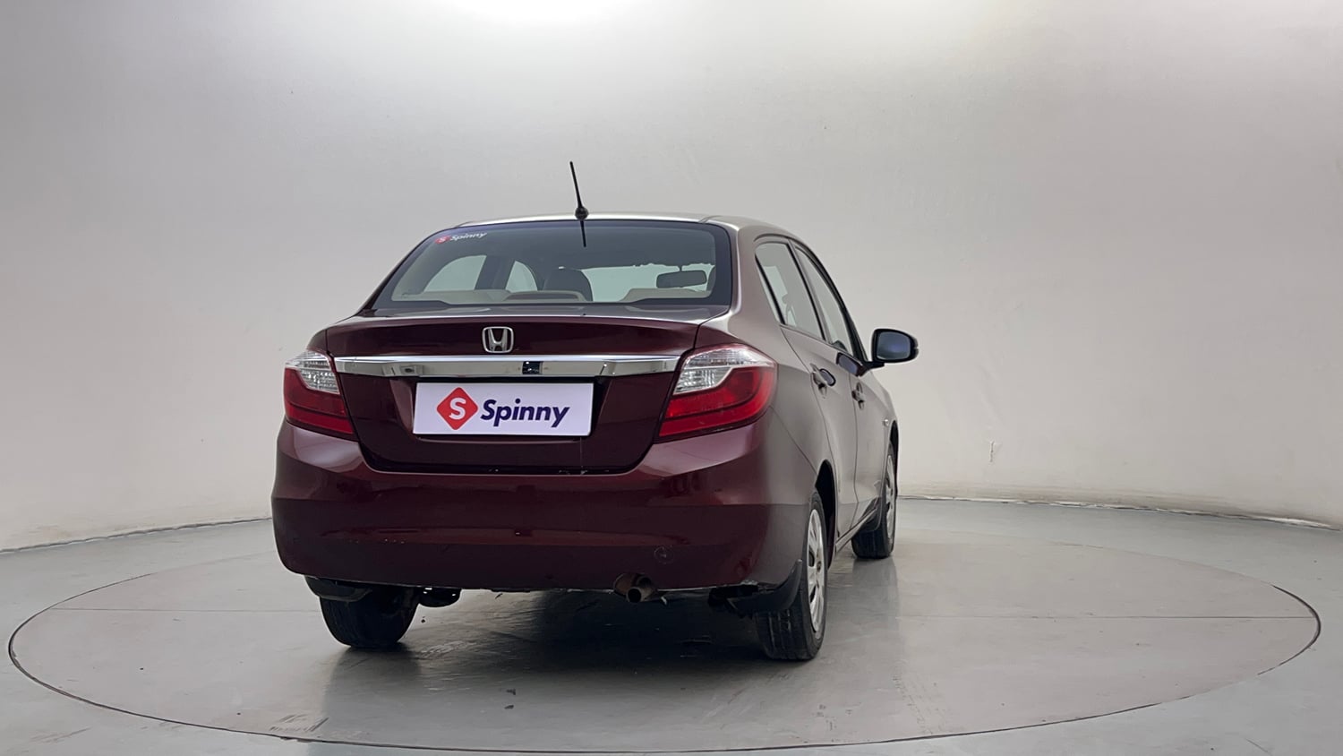 Used 2016 Honda Amaze 1.2 S i-VTEC Petrol Manual exterior RIGHT REAR CORNER VIEW