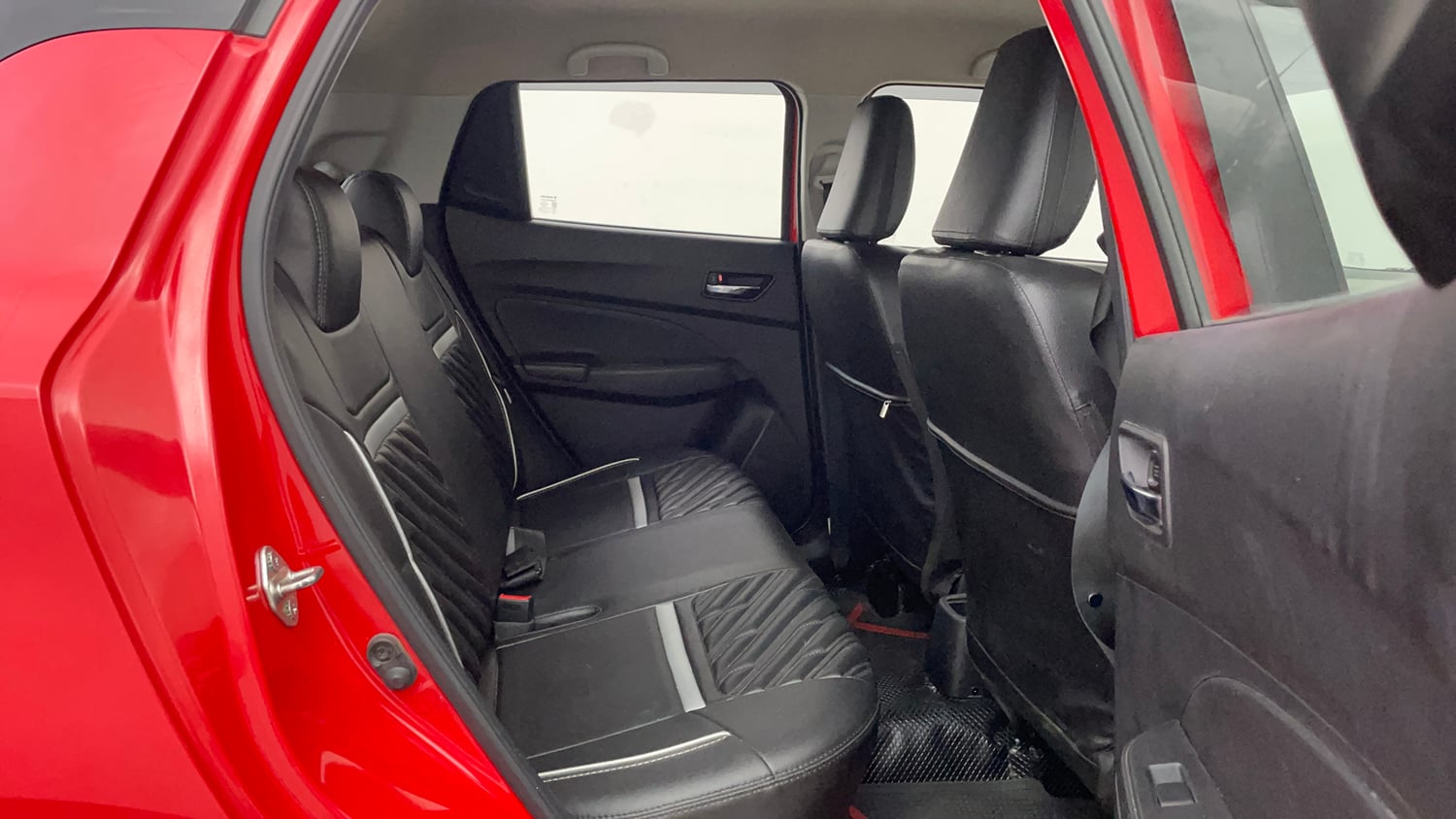 Used 2022 Maruti Suzuki Swift VXi AMT Petrol Automatic interior RIGHT SIDE REAR DOOR CABIN VIEW