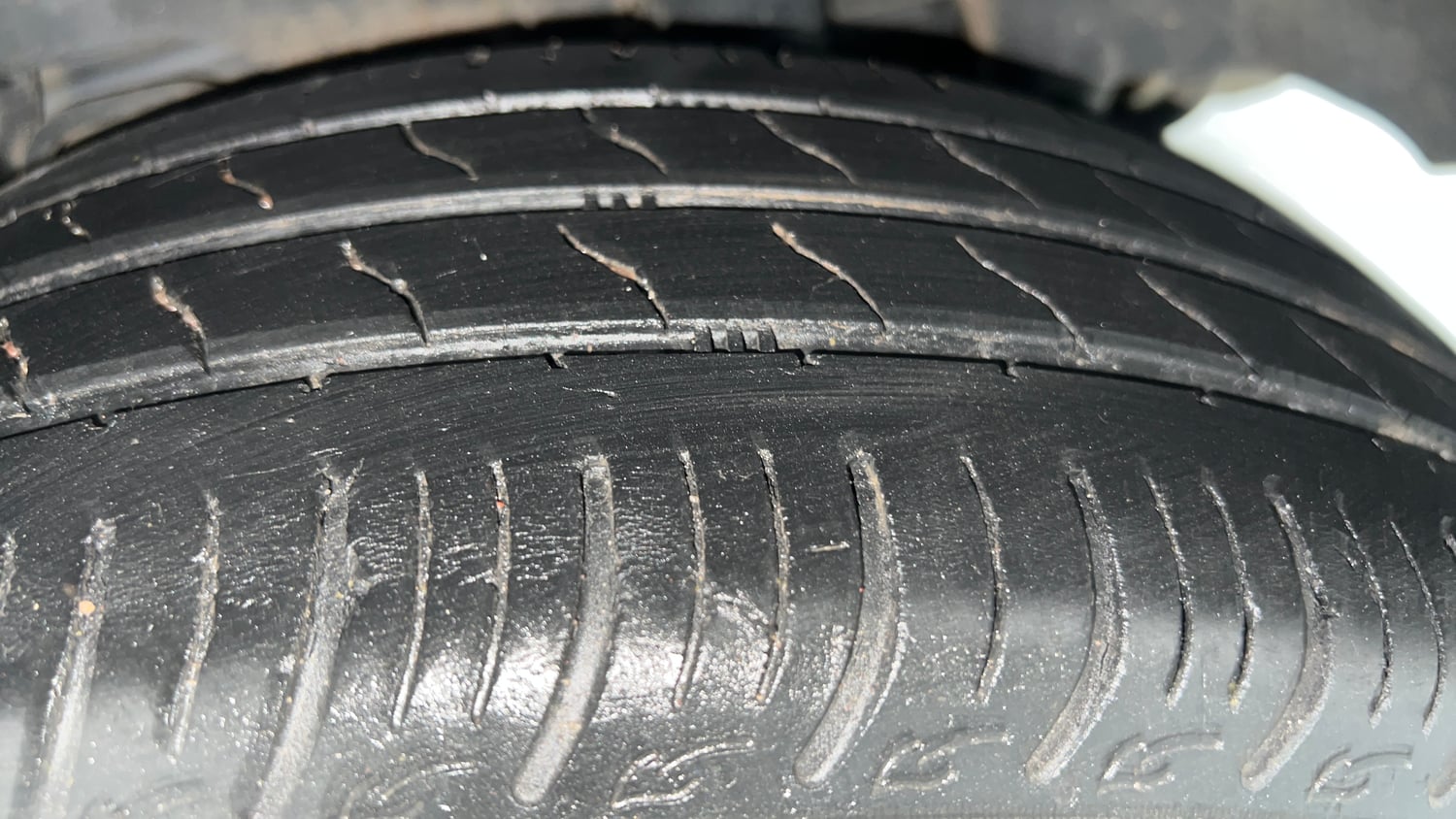 Used 2019 Ford Figo Aspire Trend Plus 1.5 TDCi Diesel Manual tyres LEFT REAR TYRE TREAD VIEW