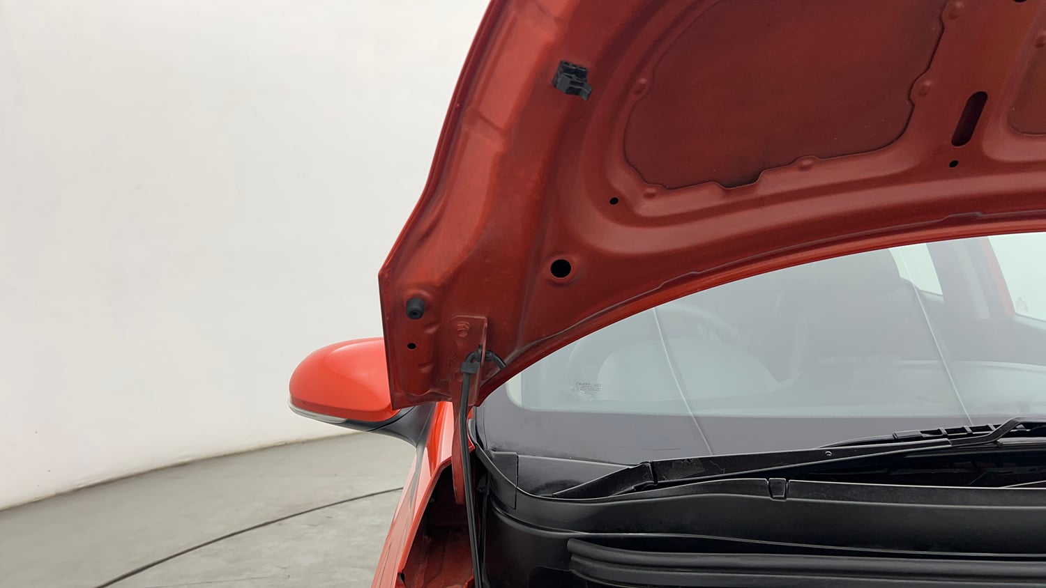 Used 2018 Hyundai Grand i10 Sportz 1.2 Kappa VTVT Petrol Manual engine ENGINE RIGHT SIDE HINGE & APRON VIEW