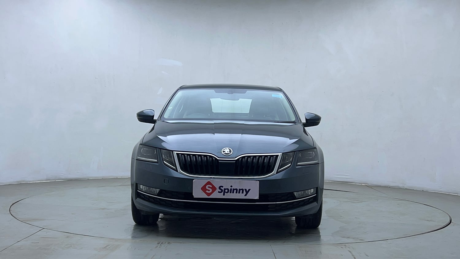 Used 2018 Skoda Octavia 1.8 TSI Style AT Petrol Automatic exterior FRONT VIEW