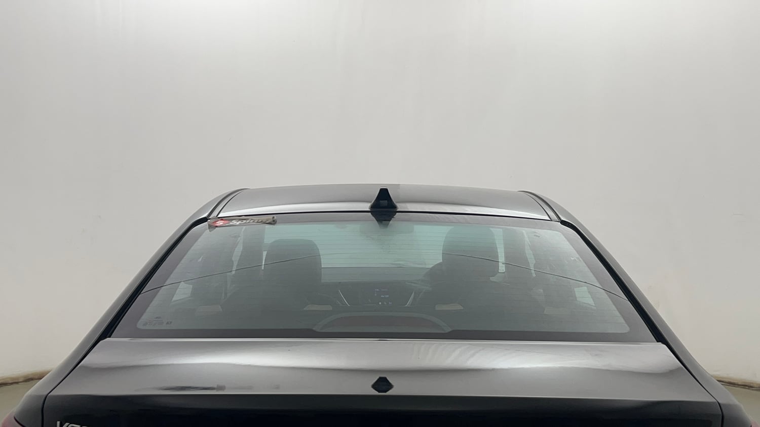Used 2019 Hyundai Verna SX 1.6 VTVT Petrol Manual exterior BACK WINDSHIELD VIEW