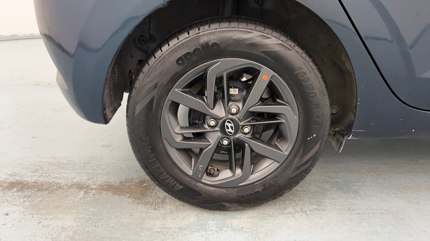 Used 2021 Hyundai Grand i10 Nios Sportz AMT 1.2 Kappa VTVT Petrol Automatic tyres RIGHT REAR TYRE RIM VIEW