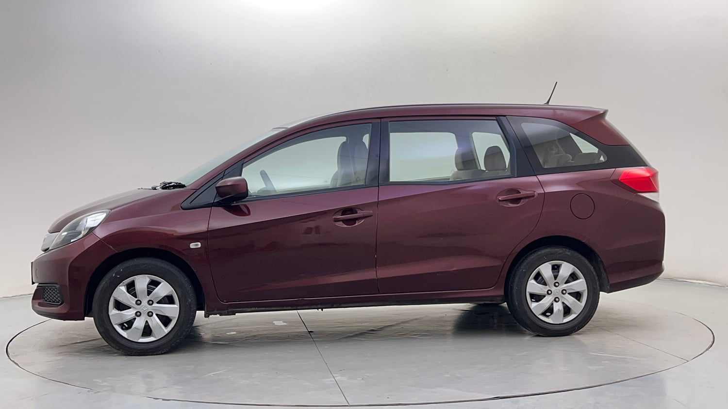 Used 2014 Honda Mobilio S Petrol Petrol Manual exterior LEFT SIDE VIEW