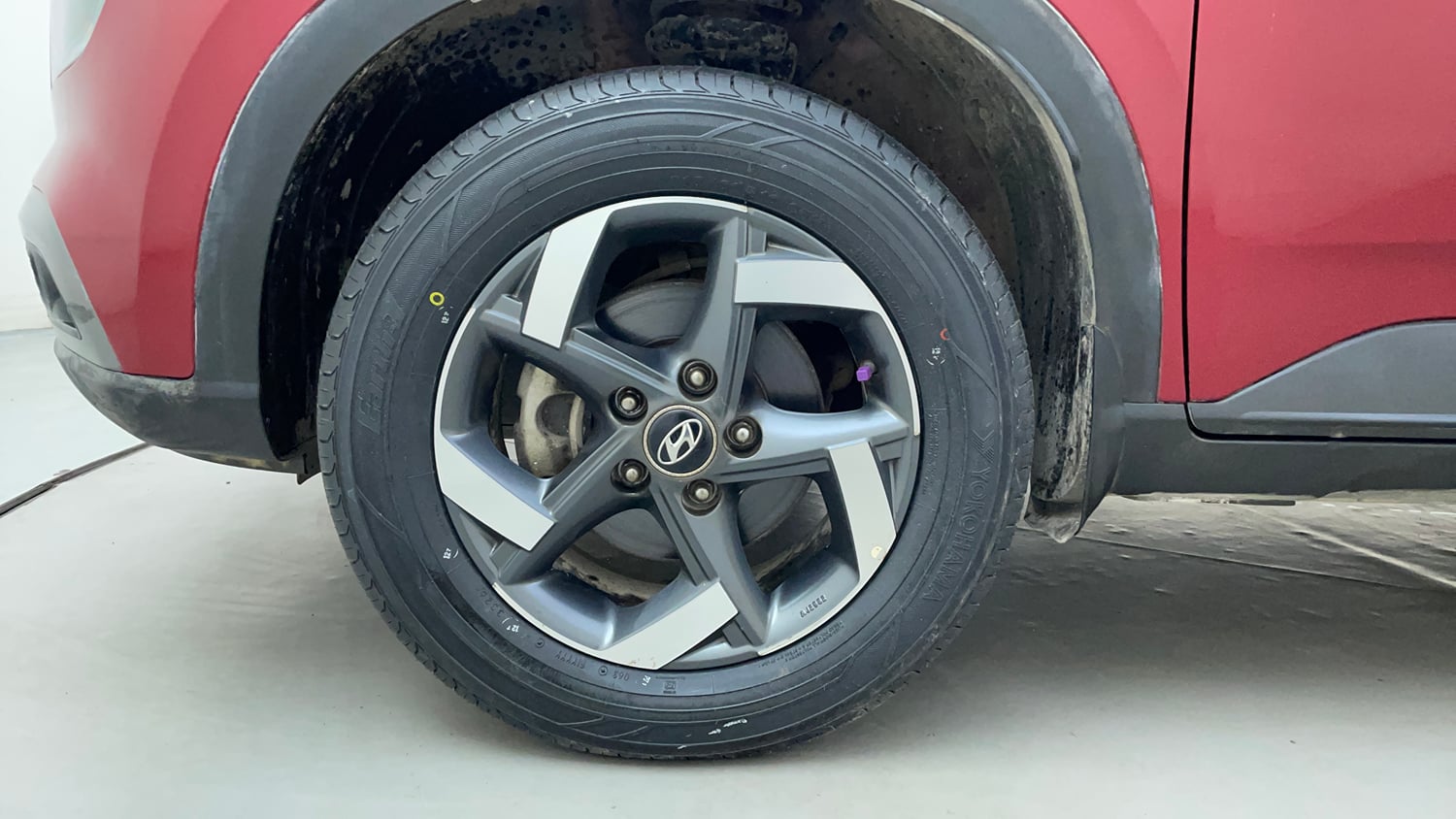 Used 2019 hyundai Venue SX 1.0 Turbo Petrol Petrol Manual tyres LEFT FRONT TYRE RIM VIEW