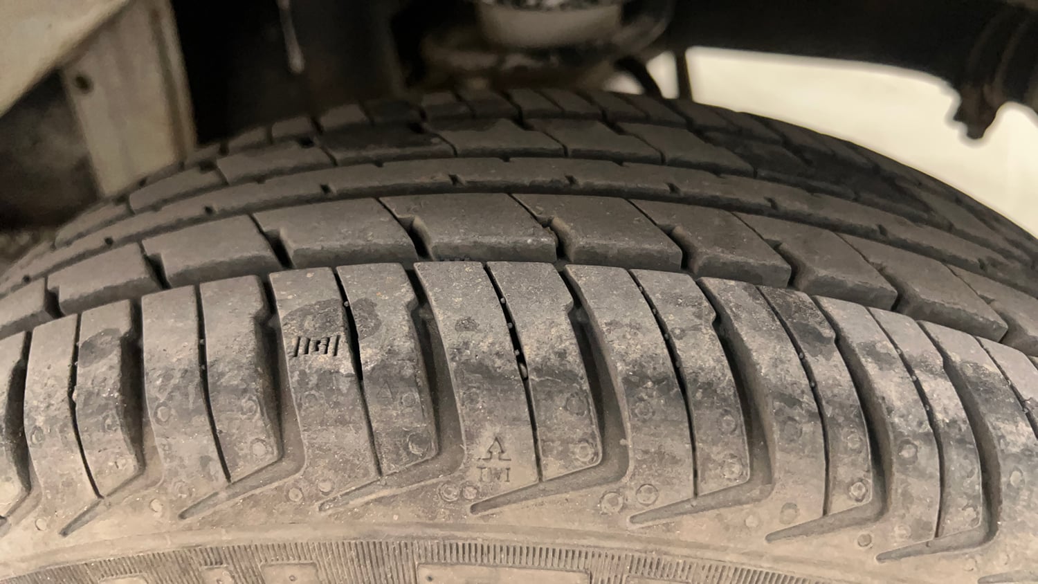 Used 2016 Maruti Suzuki Alto K10 VXi AMT Petrol Automatic tyres LEFT REAR TYRE TREAD VIEW