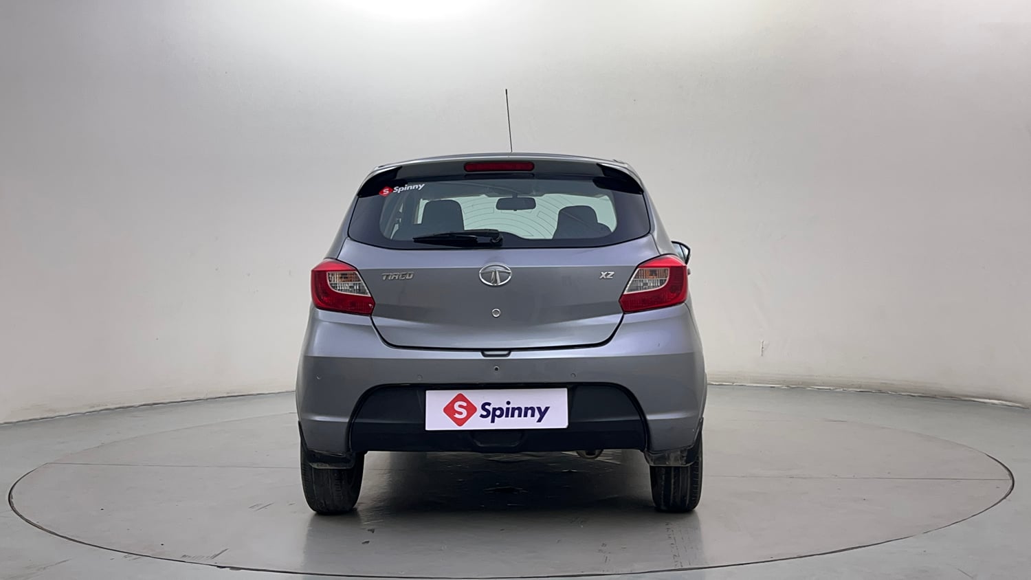 Used 2018 Tata Tiago Revotron XZ w/o Alloy Petrol Manual exterior BACK VIEW