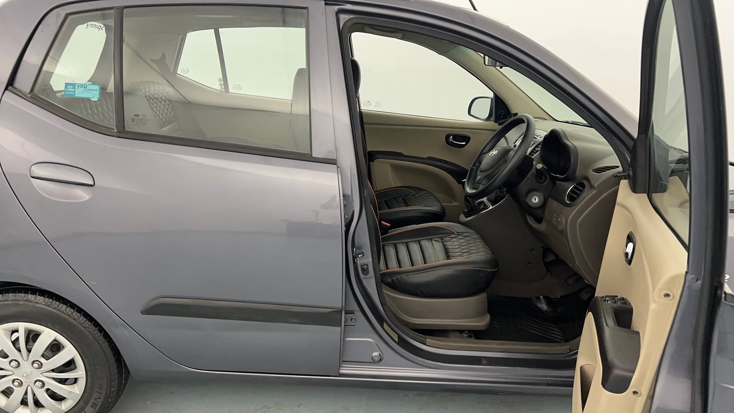 Used 2014 Hyundai i10 Sportz 1.1 iRDE2 Petrol Manual interior RIGHT SIDE FRONT DOOR CABIN VIEW
