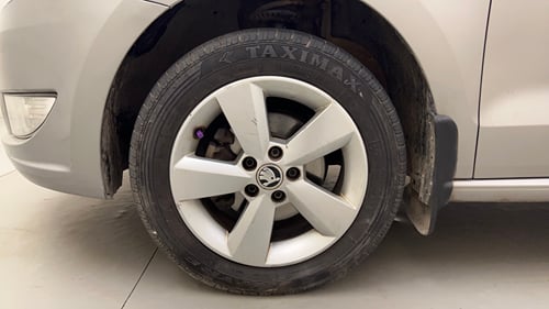 Used 2016 Skoda Rapid 1.6 MPI Ambition Petrol Manual tyres LEFT FRONT TYRE RIM VIEW