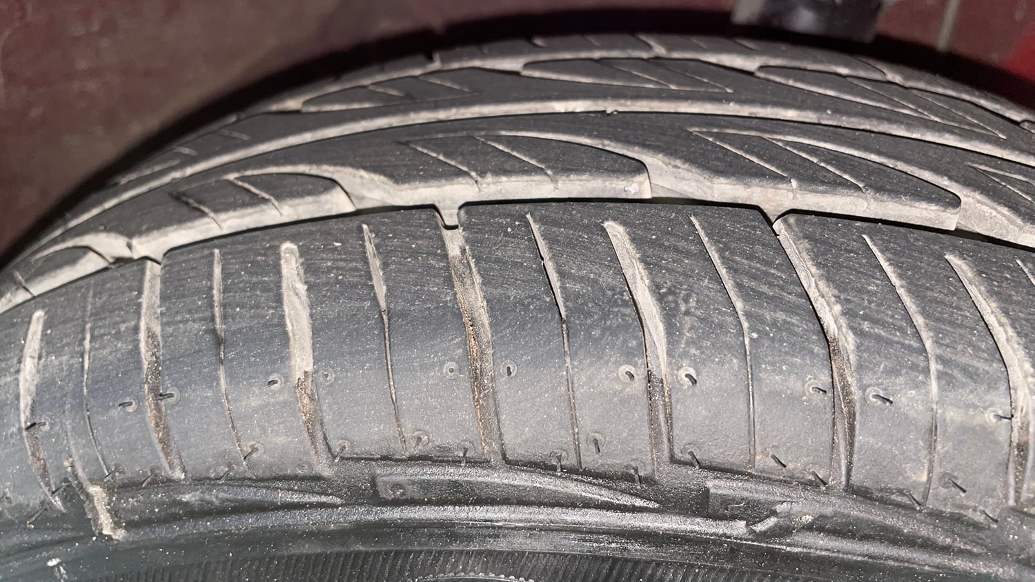 Used 2014 Hyundai Eon Era + Petrol Manual tyres RIGHT FRONT TYRE TREAD VIEW
