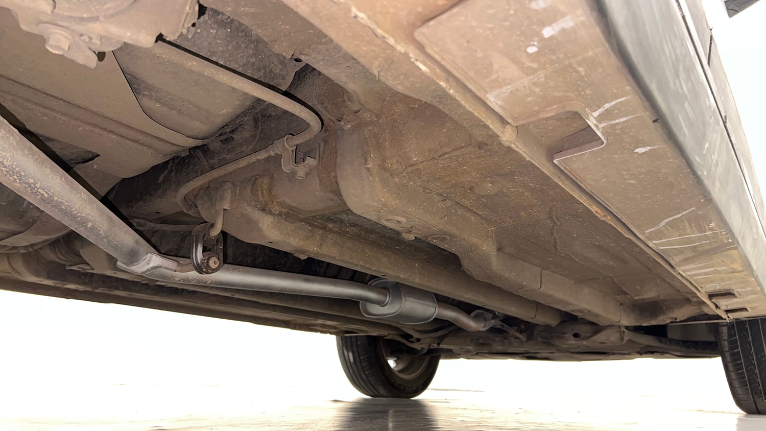 Used 2016 Hyundai Creta 1.6 SX Plus AT Petrol Petrol Automatic extra REAR RIGHT UNDERBODY VIEW