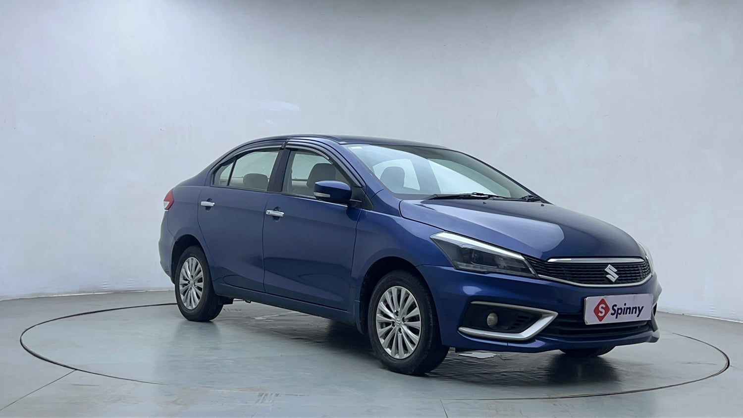 Used 2021 Maruti Suzuki Ciaz Zeta 1.5 AT Petrol Automatic exterior RIGHT FRONT CORNER VIEW