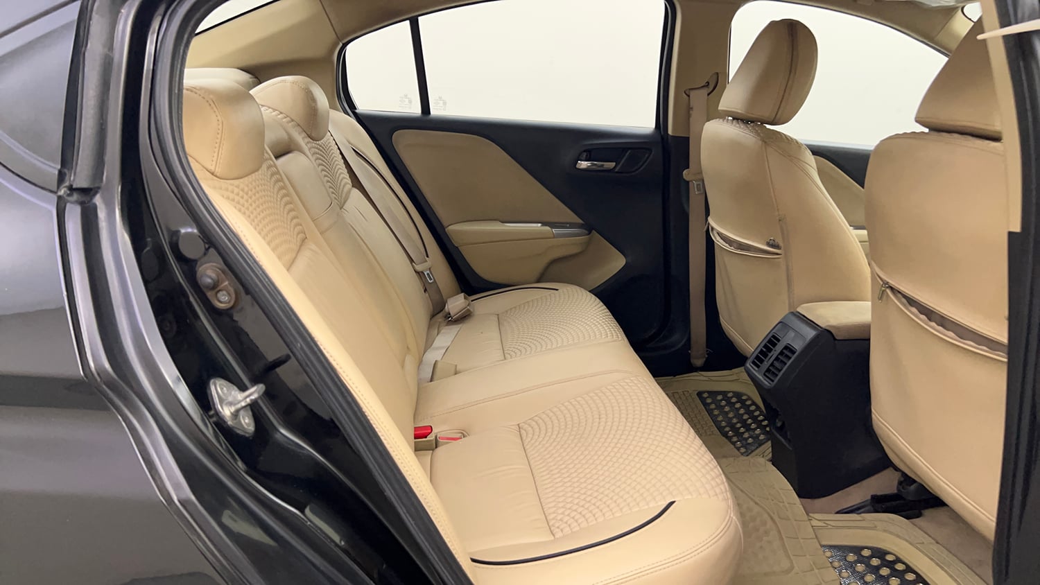 Used 2014 Honda City SV Diesel Diesel Manual interior RIGHT SIDE REAR DOOR CABIN VIEW