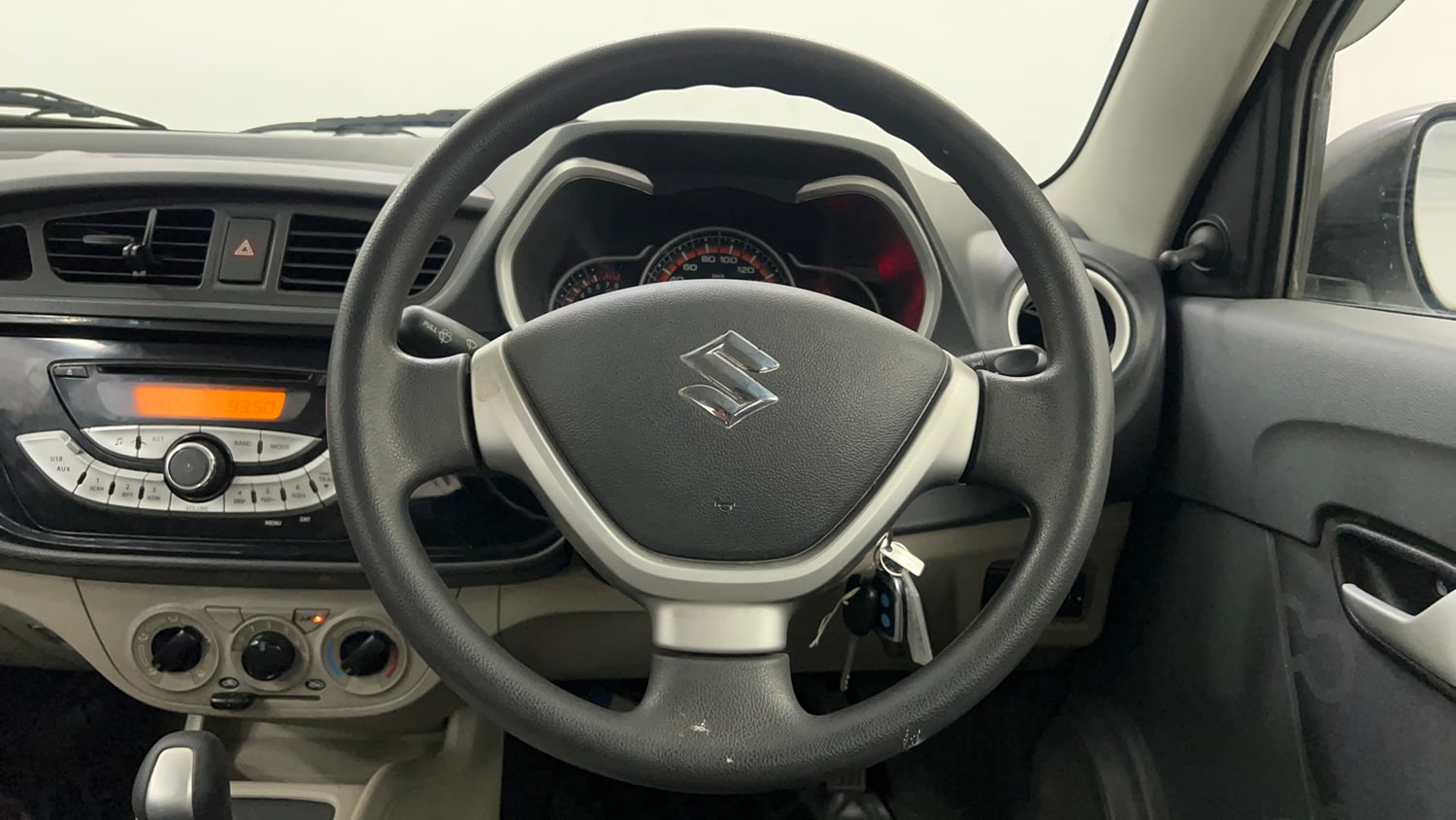 Used 2016 Maruti Suzuki Alto K10 VXi AMT Petrol Automatic interior STEERING VIEW